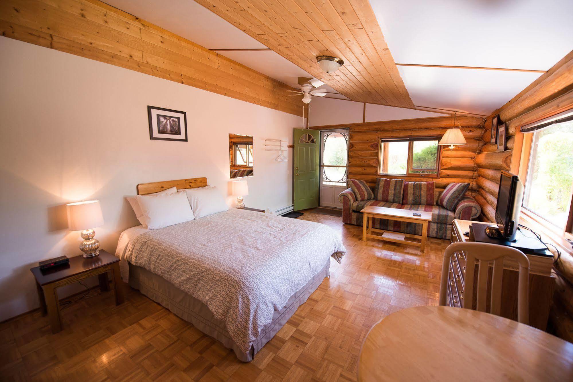 Cedar Haven Cabins And Resort Clearwater Dış mekan fotoğraf